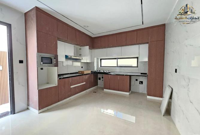 95703913 - Property Image 2