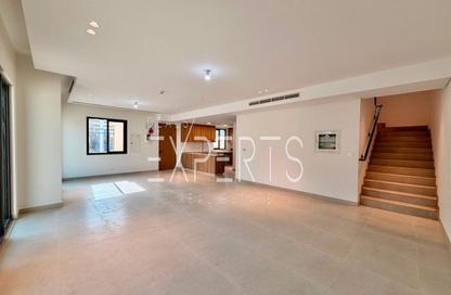 Townhouse - 3 - 4 for rent in Bloom Living - Zayed City (Khalifa City C) - Khalifa City - Abu Dhabi