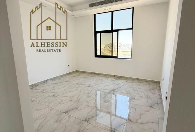 105989836 - Property Image 3