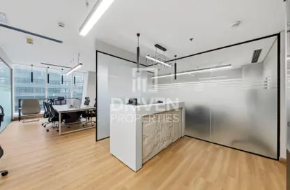 مكتب - استوديو - 1 حمام للايجار في برج المنارة - الخليج التجاري - دبي