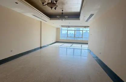 Apartment - 3 Bedrooms - 4 Bathrooms for sale in Al Khan Lagoon - Al Khan - Sharjah