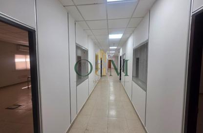 Office Space - Studio - 3 for rent in M-20 - Mussafah Industrial Area - Mussafah - Abu Dhabi