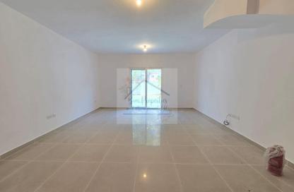 Villa - 3 Bedrooms - 4 Bathrooms for rent in Arabian Style - Al Reef Villas - Al Reef - Abu Dhabi
