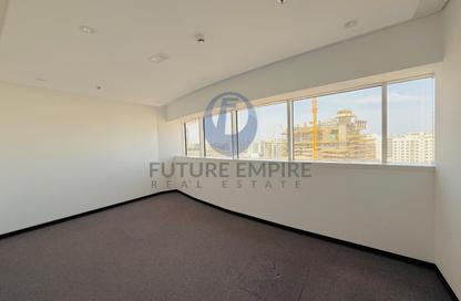 Office Space - Studio - 1 Bathroom for rent in Park Place Tower - Sheikh Zayed Road - Dubai