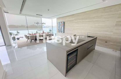 Villa - 5 Bedrooms - 6 Bathrooms for rent in Signature Villas Frond G - Signature Villas - Palm Jumeirah - Dubai