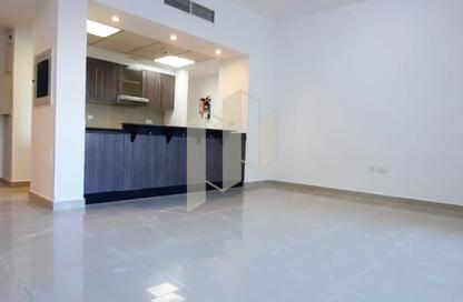 Apartment - 1 Bedroom - 2 Bathrooms for rent in Tower 40 - Al Reef Downtown - Al Reef - Abu Dhabi