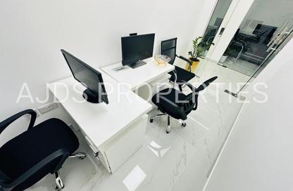 Office Space - Studio - 1 Bathroom for rent in Reem Residency - Al Karama - Dubai
