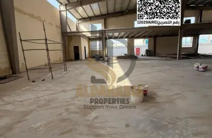 مستودع - استوديو - 4 حمامات للايجار في أم الثعوب - أم القيوين