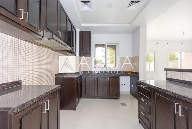 103693710 - Property Image 3
