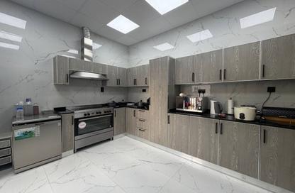 Villa - 4 Bedrooms - 4 Bathrooms for rent in Al Aweer 1 - Al Aweer - Dubai