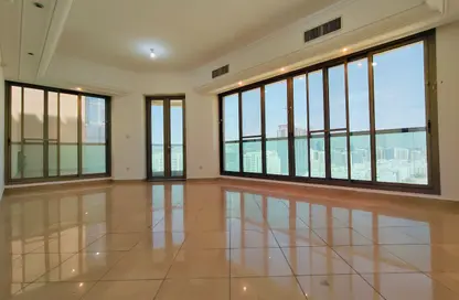 شقة - 2 غرف نوم - 2 حمامات للايجار في الخالدية - أبوظبي