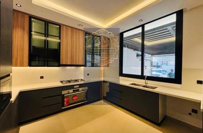 Townhouse - 5 - 6 for rent in Tilal City - Sharjah