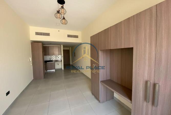 78198167 - Property Image 2