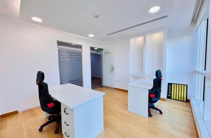 Office Space - Studio - 4 Bathrooms for rent in Hamdan Street - Abu Dhabi