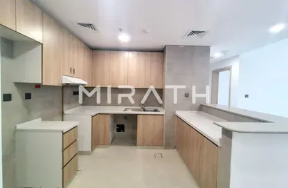 شقة - غرفة نوم - 2 حمامات للايجار في 3 كريميان - جميرا جاردن سيتي - السطوة - دبي