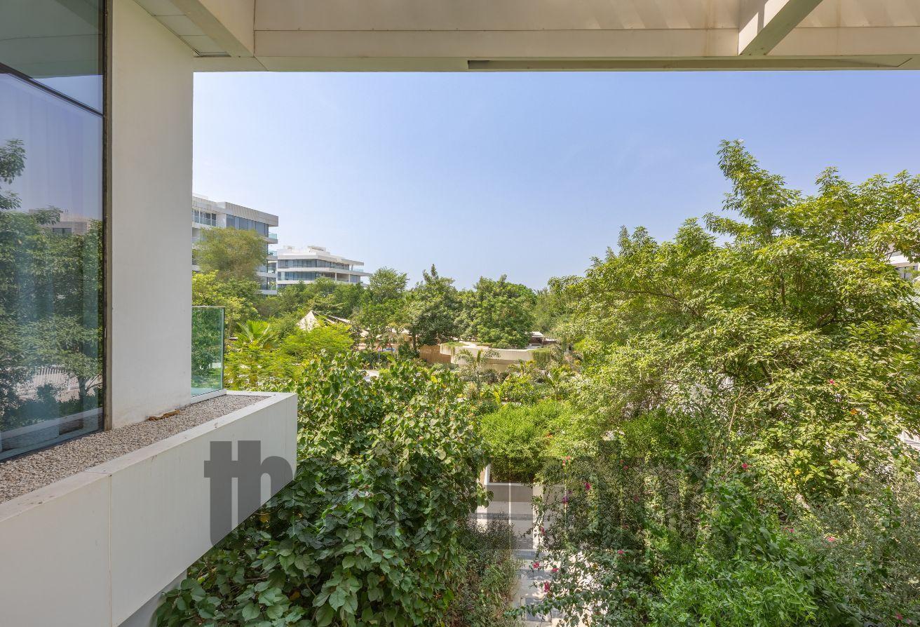 Ground Floor Gem | Massive Private Garden | Availa photo 21