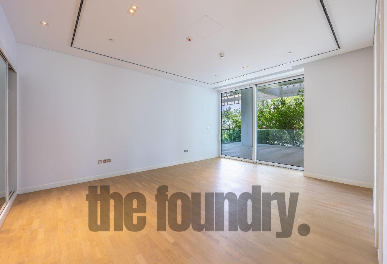 Ground Floor Gem | Massive Private Garden | Availa photo 10