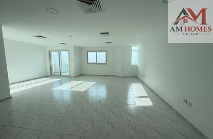 Apartment - Studio - 1 for rent in RAK Tower - Al Seer - Ras Al Khaimah
