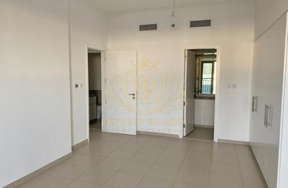 Apartment - 2 - 2 for rent in Zahra Apartments 1A - Zahra Apartments 1 - Zahra Apartments - Town Square - Dubai