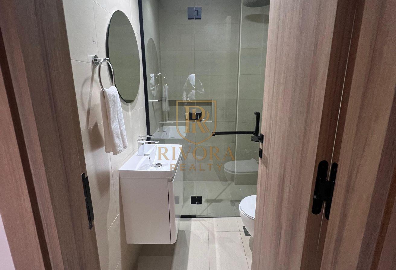 2 BHK I FURNISHED I PRIME LOCATION photo 16