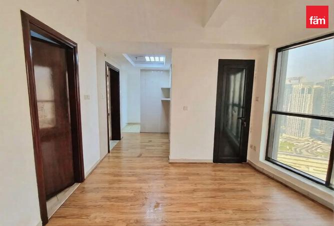 Best Deal | Spacious | Unfurnished photo 3