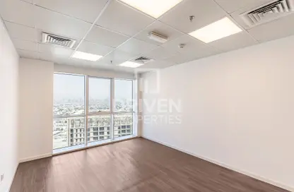 Office Space - Studio for rent in Tower A - API Trio Towers - Sheikh Zayed Road - Dubai