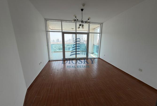 125180555 - Property Image 2