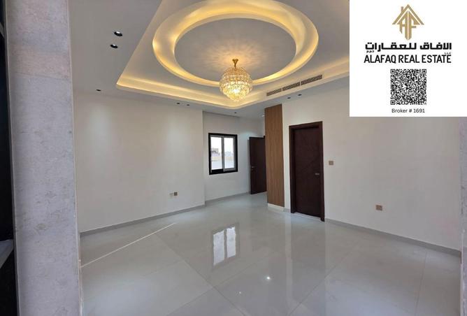 74621399 - Property Image 2