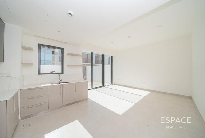 82348794 - Property Image 2