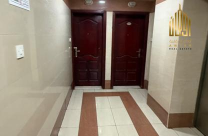 عمارة بالكامل - 8 حمامات للبيع في المجرة - الشرق - الشارقة