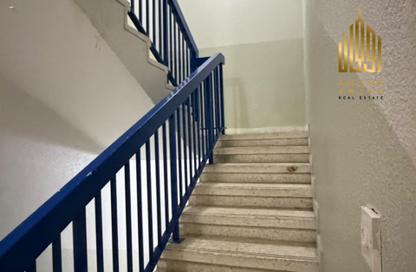 عمارة بالكامل - 8 حمامات للبيع في المجرة - الشرق - الشارقة