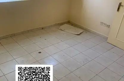 شقة - غرفة نوم - 1 حمام للايجار في بناية النباعة 8 - النبعة - الشرق - الشارقة شقة - غرفة نوم - 1 حمام للايجار في بناية النباعة 8 - النبعة - الشرق - الشارقة