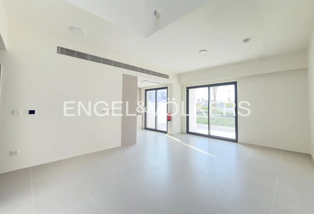 155586601 - Property Main Image