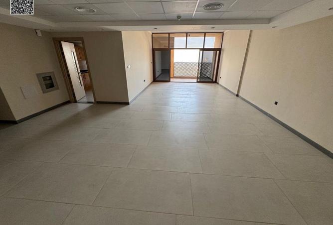 95708740 - Property Image 2