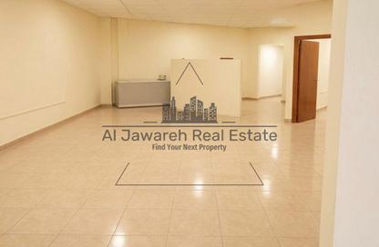 Warehouse - Studio - 2 Bathrooms for rent in Umm Al Thuoob - Umm Al Quwain
