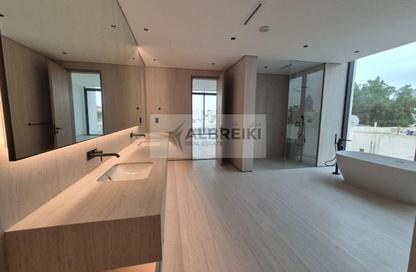 Villa - 5 Bedrooms - 6 Bathrooms for rent in Jumeirah 2 Villas - Jumeirah 2 - Jumeirah - Dubai