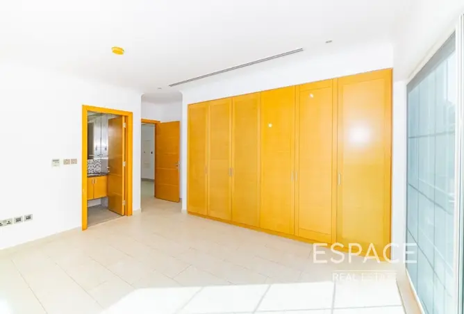 128815765 - Property Image 3