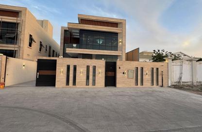 Villa - 5 - 7 for sale in Al Rawda - Ajman