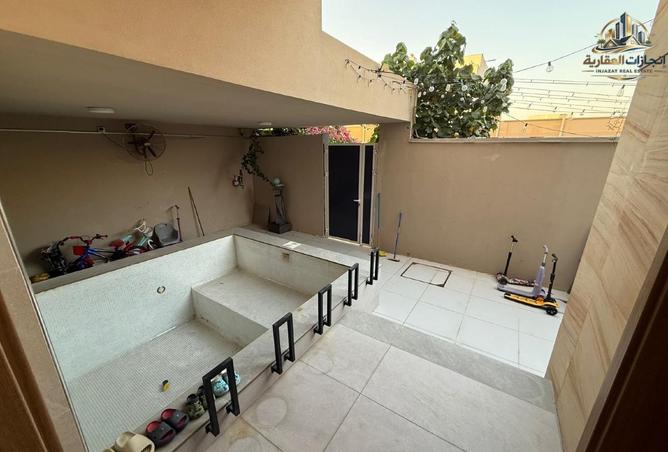 87454248 - Property Image 2