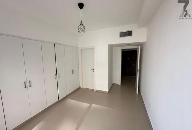 67831002 - Property Image 2