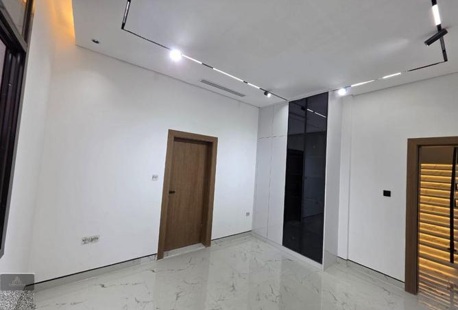 60546857 - Property Image 3