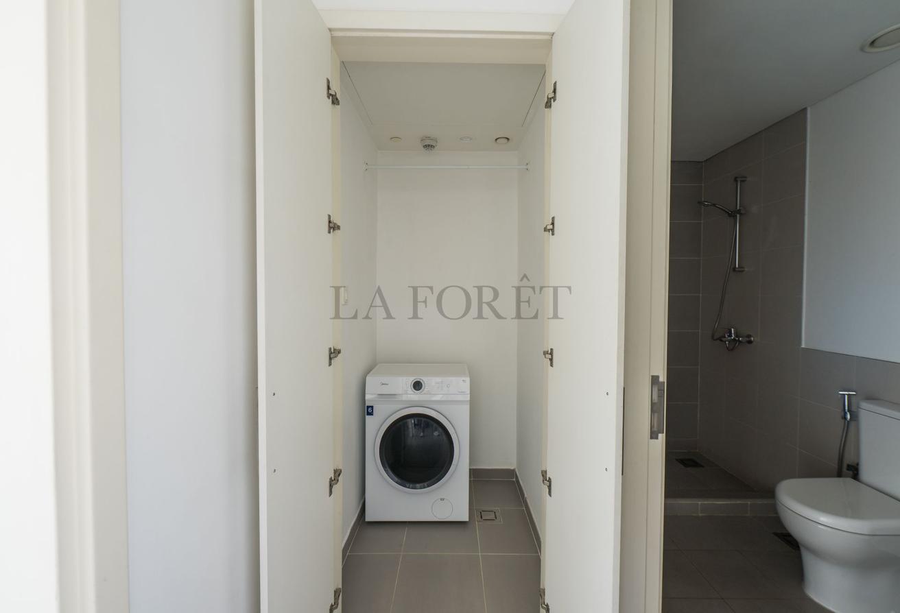 Stunning 1BR | Golf Views Emaar South | 62K photo 11