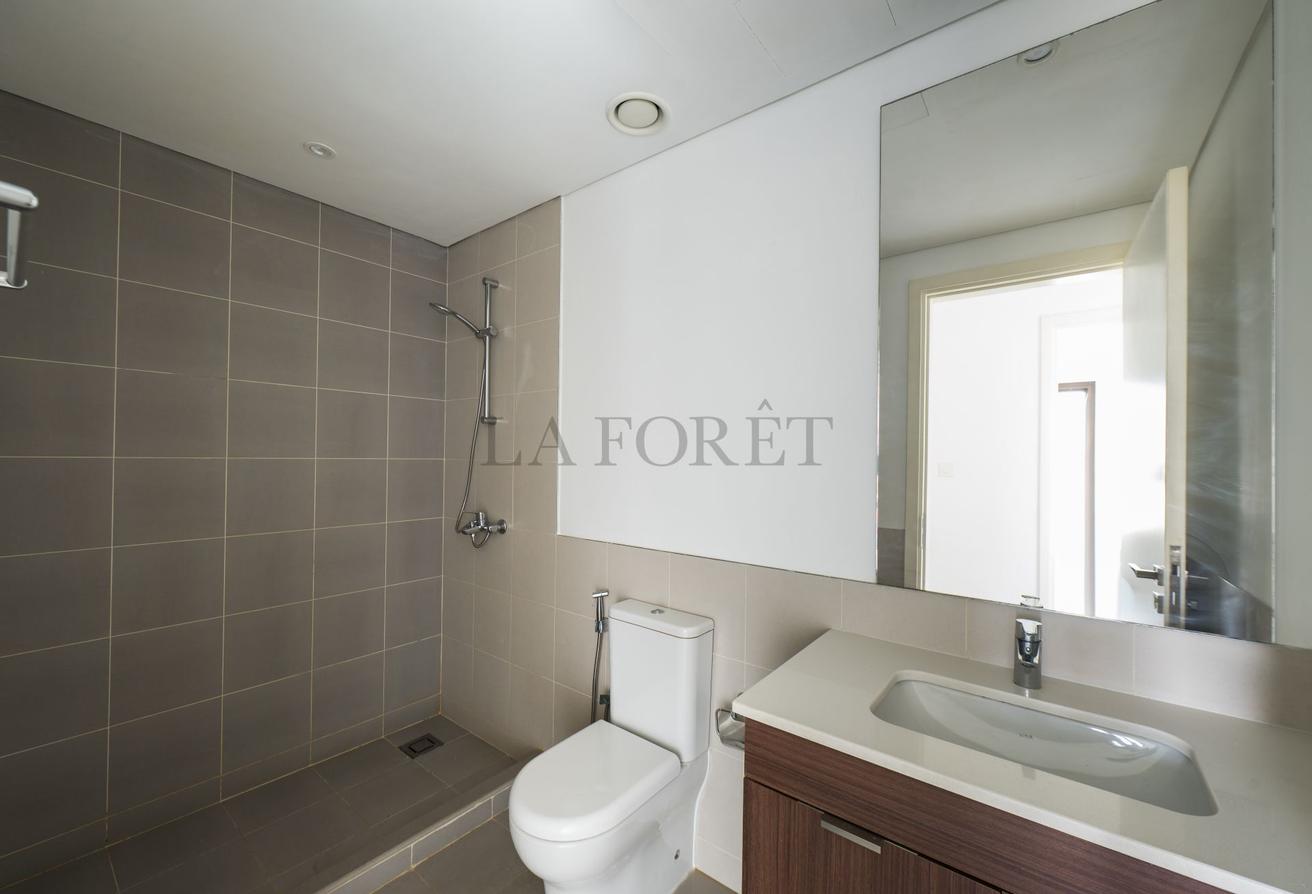 Stunning 1BR | Golf Views Emaar South | 62K photo 10