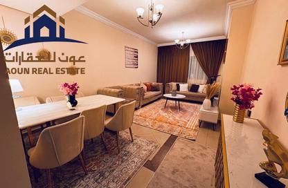 شقة - 2 غرف نوم - 2 حمامات للايجار في برج منازل 5 - شارع التعاون - التعاون - الشارقة شقة - 2 غرف نوم - 2 حمامات للايجار في برج منازل 5 - شارع التعاون - التعاون - الشارقة