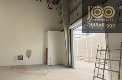 Warehouse - Studio - 1 for rent in Umm Al Thuoob - Umm Al Quwain
