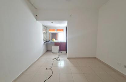 Apartment - Studio - 1 for rent in Fire Station Road - Muwaileh - Sharjah Apartment - Studio - 1 for rent in Fire Station Road - Muwaileh - Sharjah