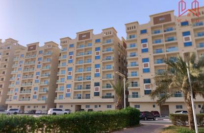 شقة - 2 غرف نوم - 2 حمامات للبيع في قرية الاميرة - الياسمين - عجمان