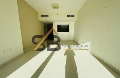 Apartment - 2 Bedrooms - 3 Bathrooms for rent in Al Waleed Garden 1 - Al Waleed Garden - Al Jaddaf - Dubai