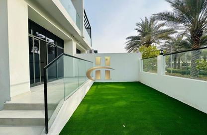 Villa - 4 Bedrooms - 5 Bathrooms for rent in District 12 - Jumeirah Village Circle - Dubai