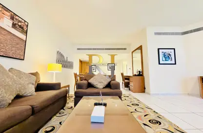 Apartment - 3 Bedrooms - 3 Bathrooms for rent in Golden Sands 10 Hotel Apartments - Mankhool - Bur Dubai - Dubai